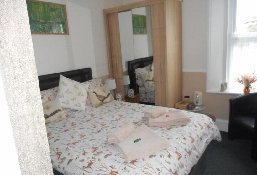 스탠다드 룸, The George B&b