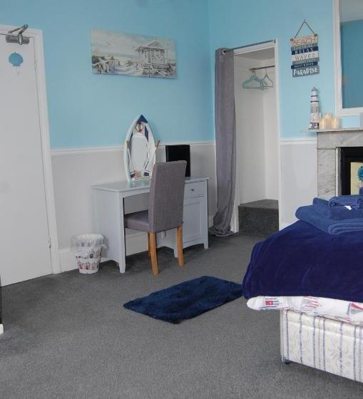スタンダード４人部屋, The George B&b