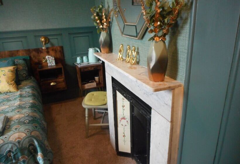 エコノミールーム, The George B&b