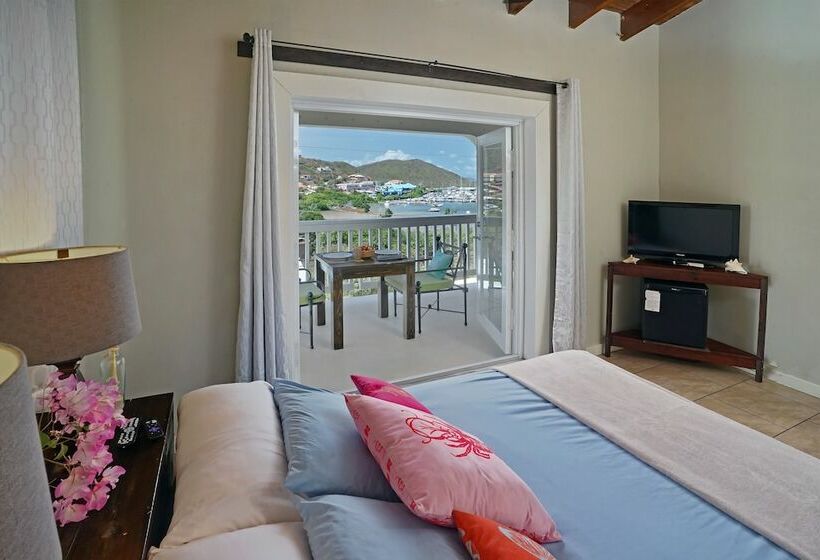 اتاق استاندارد با تخت دوبل و چشمانداز دریا, Two Sandals – A Boutique