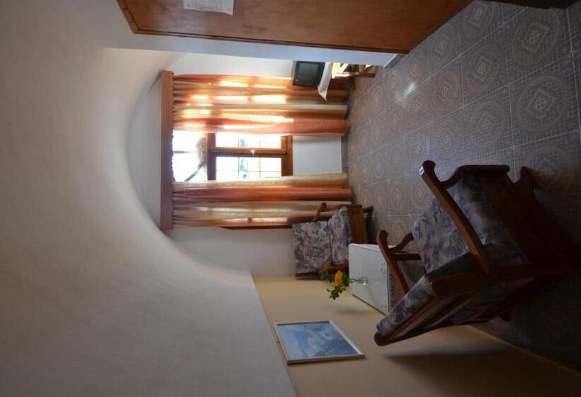 Estudio Estándar, Villa Georgia