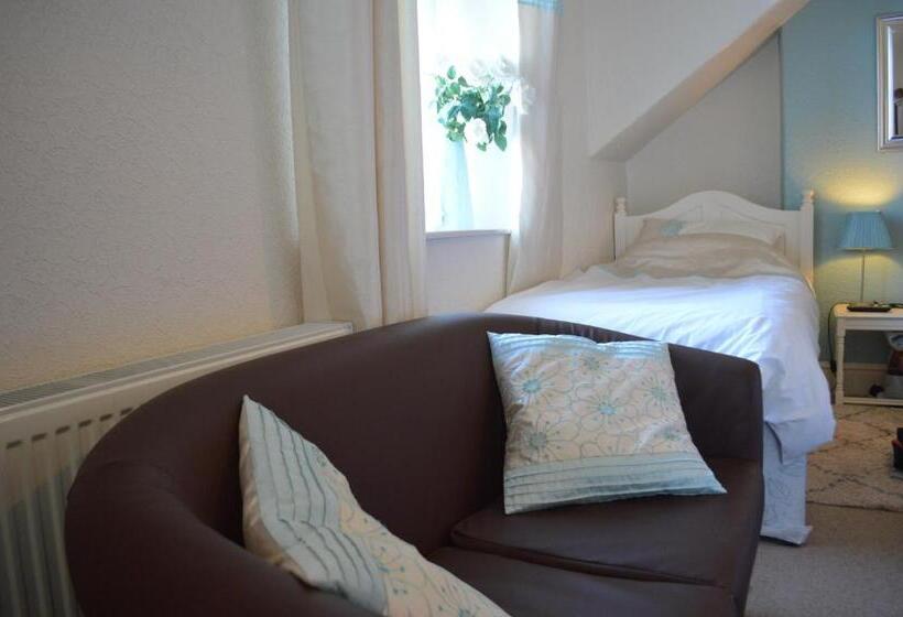 패밀리 룸, Witchingham B&b