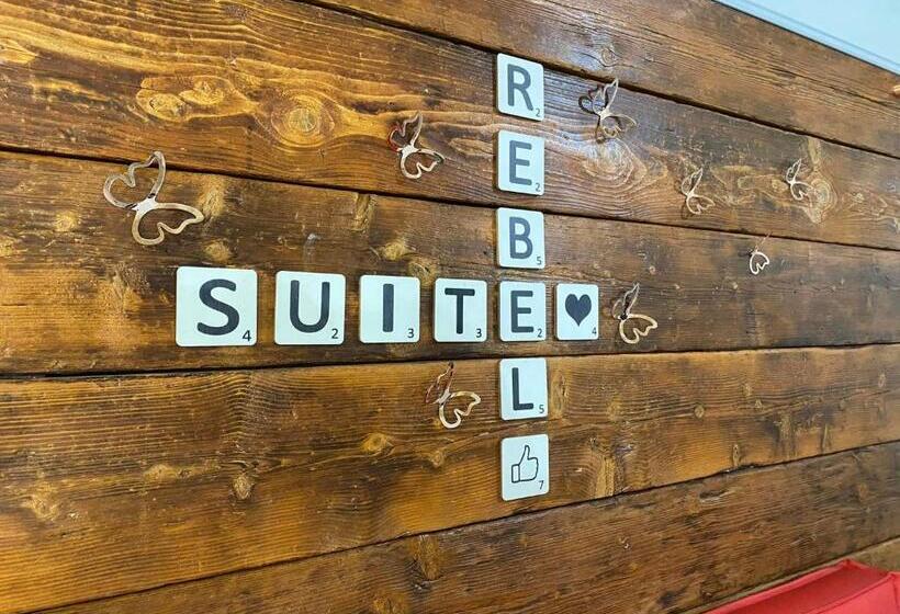 Номер Deluxe, Rebel Suite Cross