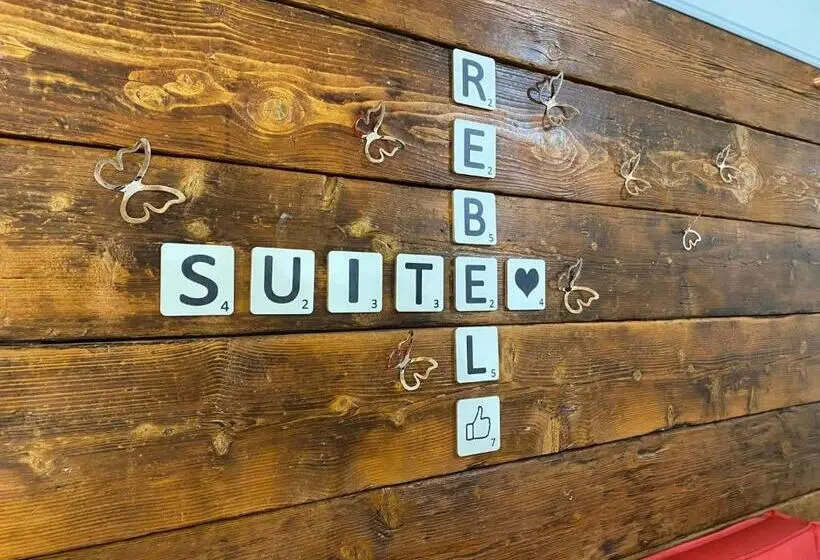 デラックスルーム, Rebel Suite Cross