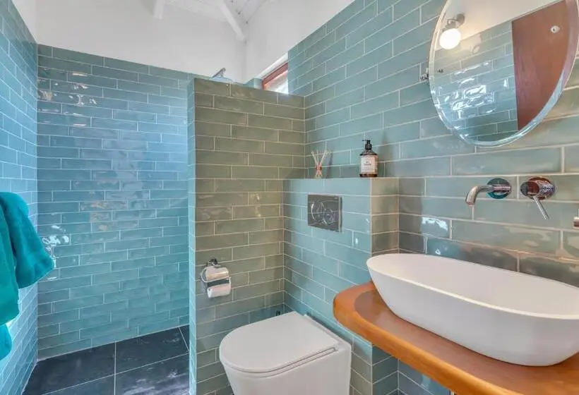 اتاق لوکس با بالکن, Boutique Hotel and Restaurant Wanapa -  Adult Friendly 14 Years+