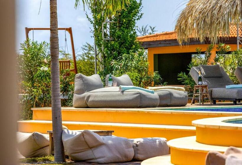 آپارتمان 1 خوابه با تراس, Boutique Hotel Wanapa Adult Friendly 14 Years And Older