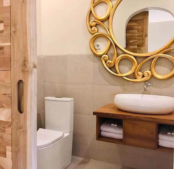 デラックスルーム, Belaya