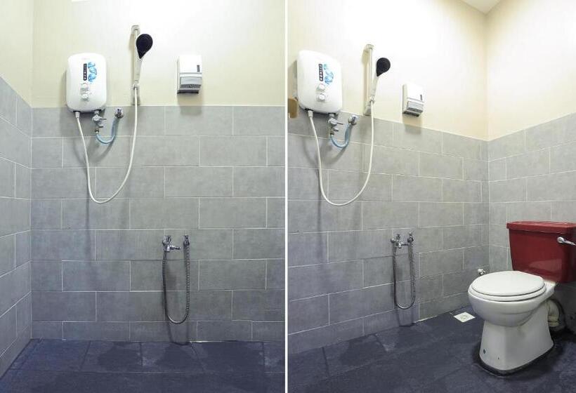 Camera Familiare, Dkeris Hotel Melaka