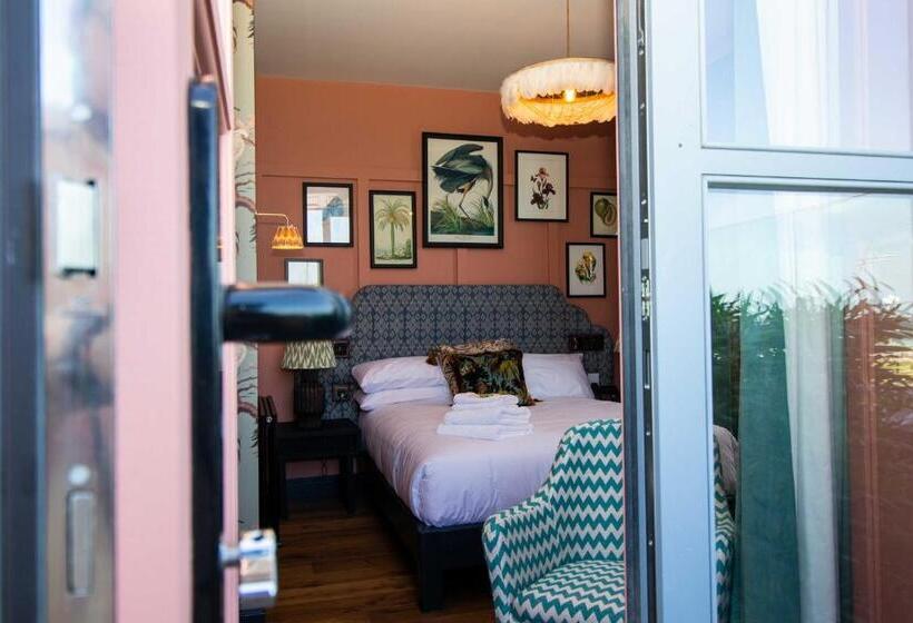 חדר דלוקס עם מרפסת נוף לים, The Palm