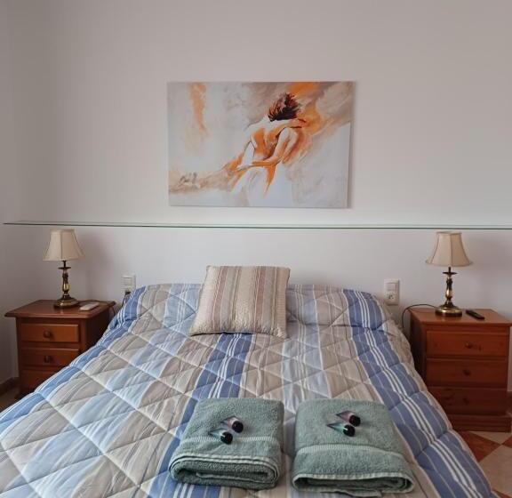 سوییت, Gibraltar Views Guest House