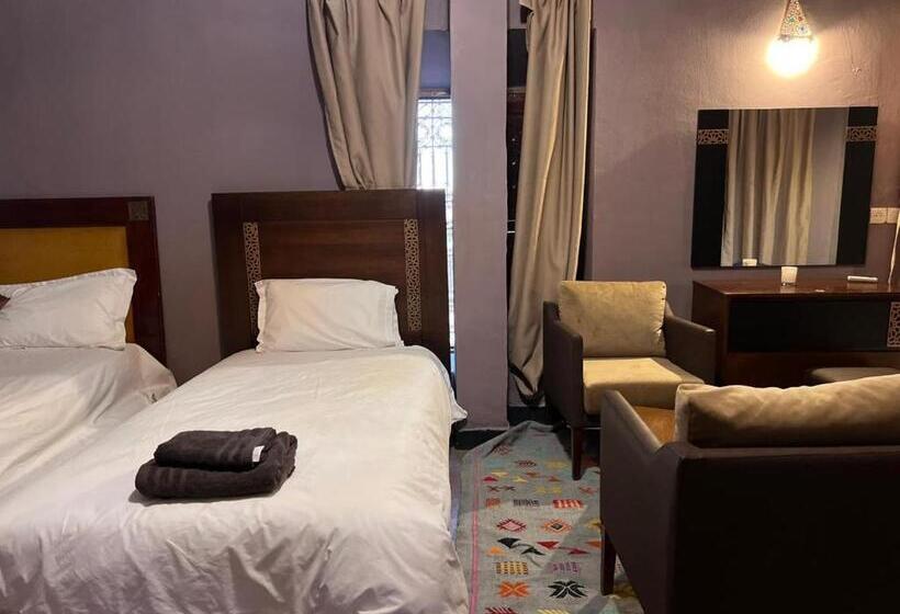 اتاق لوکس, Kasbah Tifoultoute