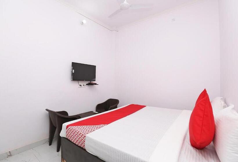 三人经典房间, Oyo Flagship 80563 Golden Guset House