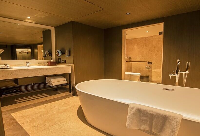 Люкс, Parallel Hotel Udaipur, A Member Of Radisson Individuals