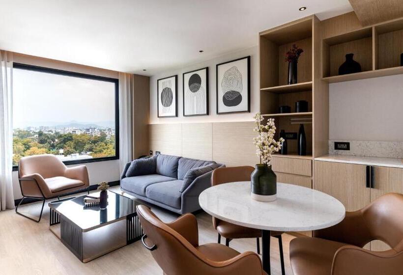 Полулюкс, Parallel Hotel Udaipur, A Member Of Radisson Individuals