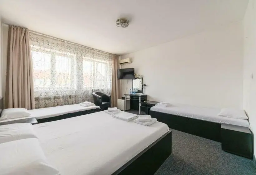 اتاق استاندارد چهار تخته, Villa Sarto