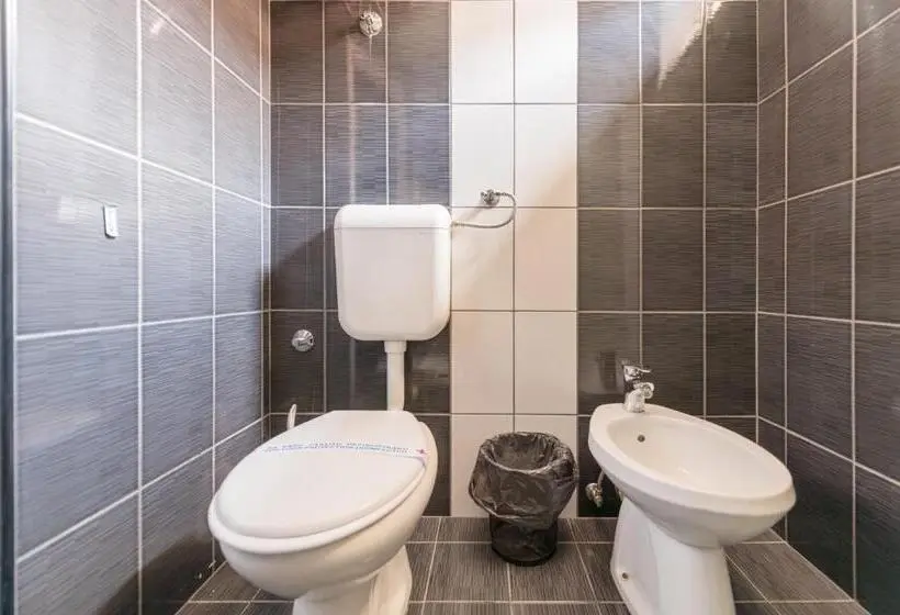 اتاق استاندارد چهار تخته, Villa Sarto