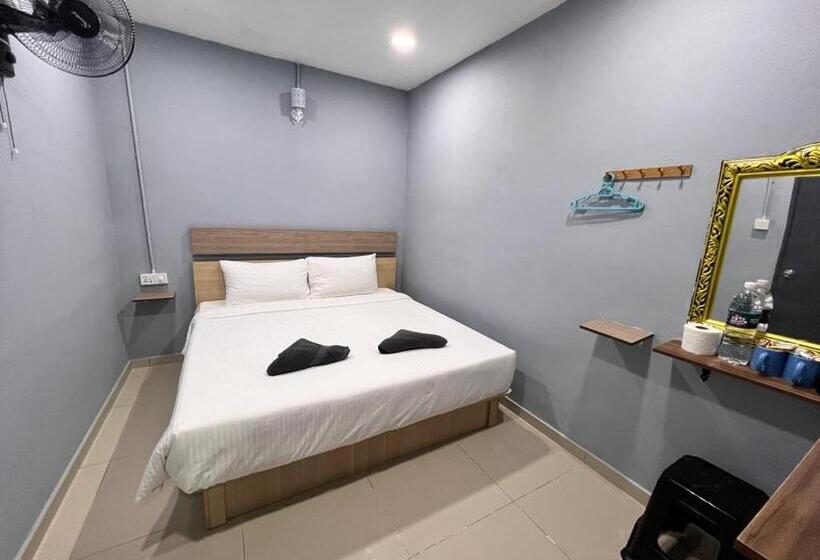 غرفة قياسية سرير كينج, Yasmin