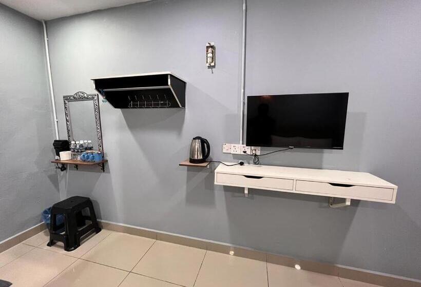 غرفة قياسية ثلاثية, Yasmin