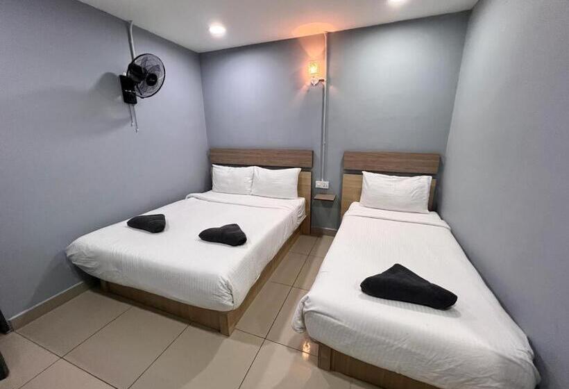 غرفة قياسية ثلاثية, Yasmin