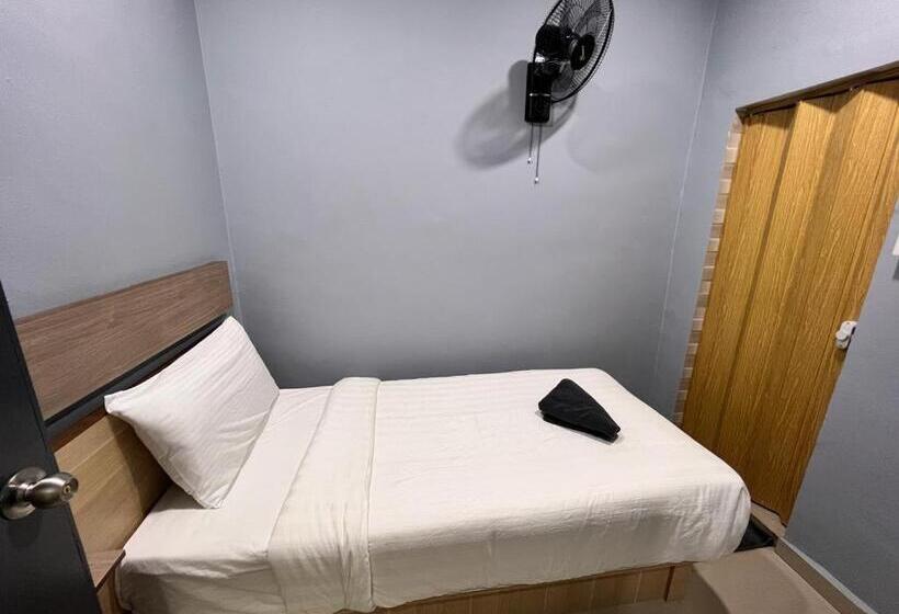 غرفة قياسية فردية, Yasmin