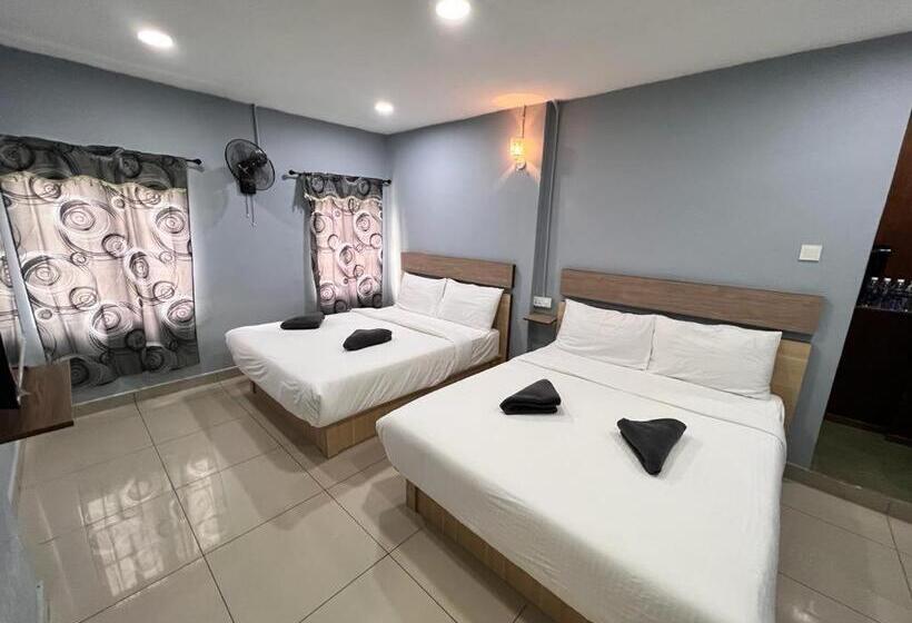 غرفة قياسية رباعية, Yasmin