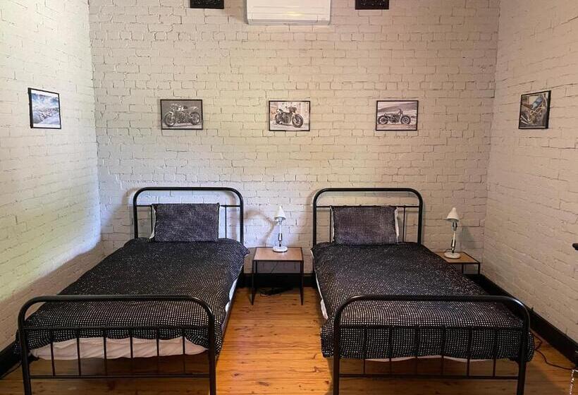 Номер Стандарт, Riders’ Rest Nundle