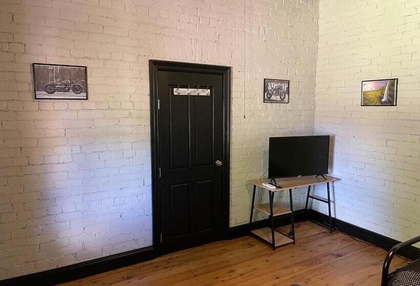 Номер Стандарт, Riders’ Rest Nundle