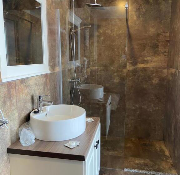 חדר סטנדרט, Royal Alpin Crown