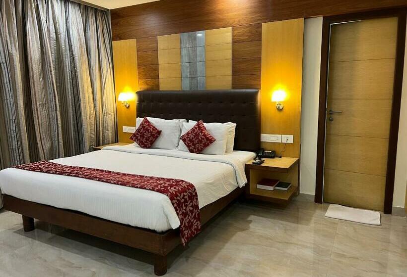 豪华房间, Anukulas Residency Vellore