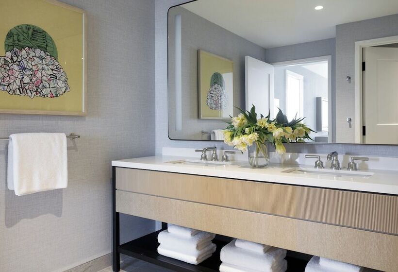 장애인을 위한 스위트, Kimpton   The Forum Hotel, An Ihg