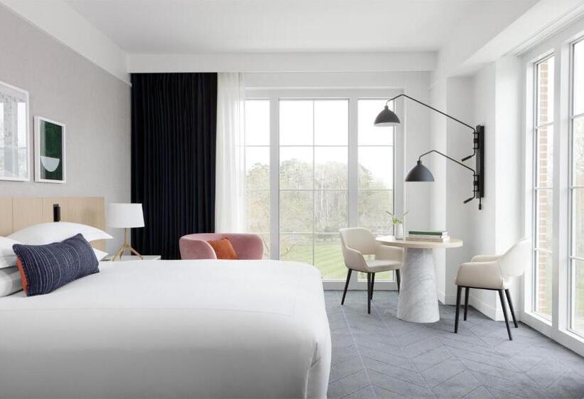 장애인을 위한 스위트, Kimpton   The Forum Hotel, An Ihg