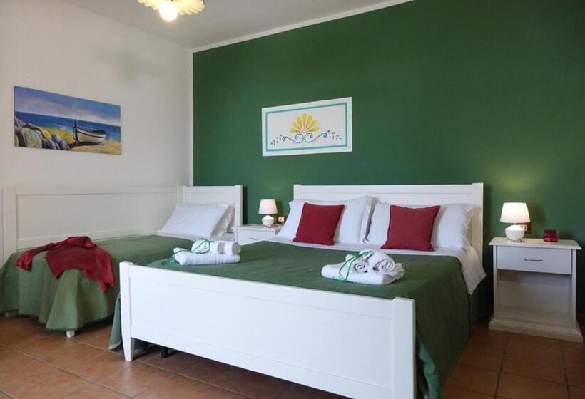 غرفة ديلوكس ثلاثية, Leuca Twentys