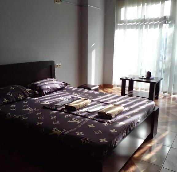 اتاق استاندارد, New Saburtalo Star