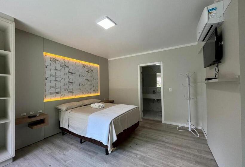 חדר דלוקס לארבעה, Sítio Novo Pousada