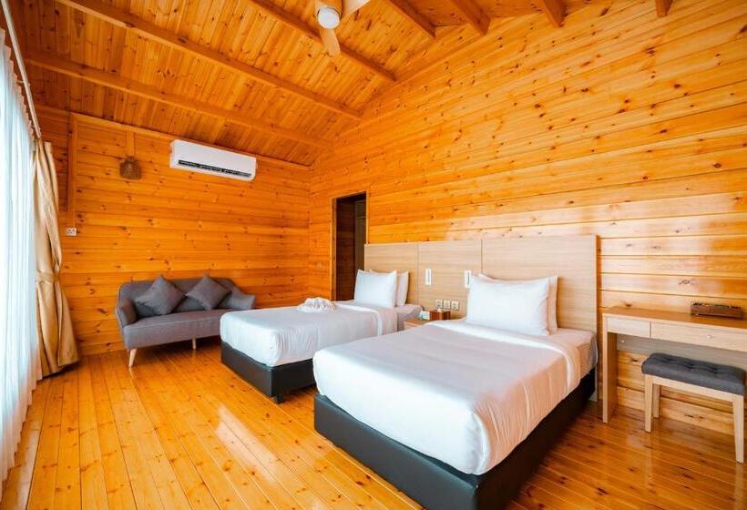 带花园景观和一个卧室的别墅, Jsk Mantanani Island Resorts