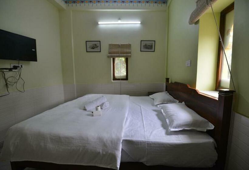 디럭스 룸, Bawarri Haveli