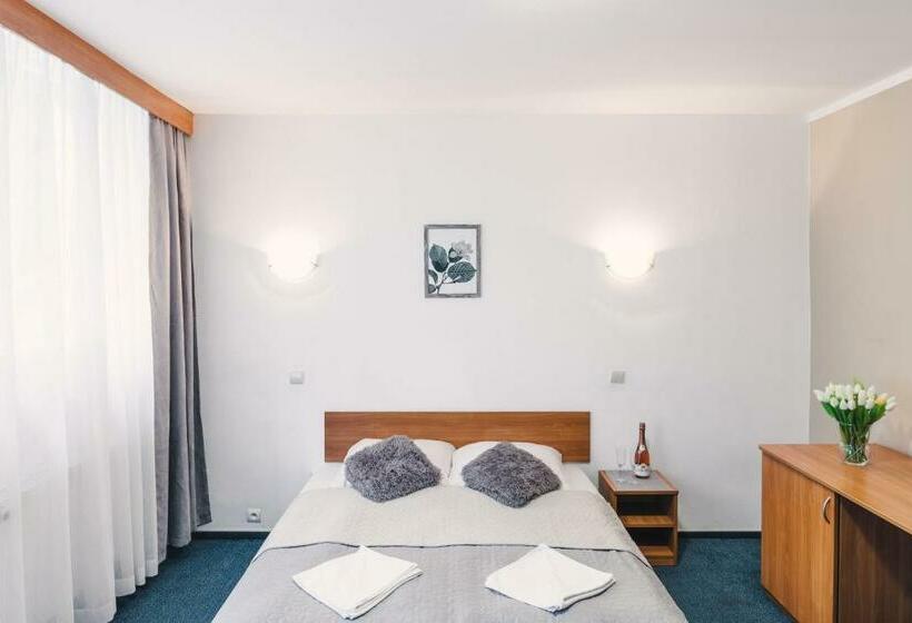 اتاق خانوادگی, Ondraszek