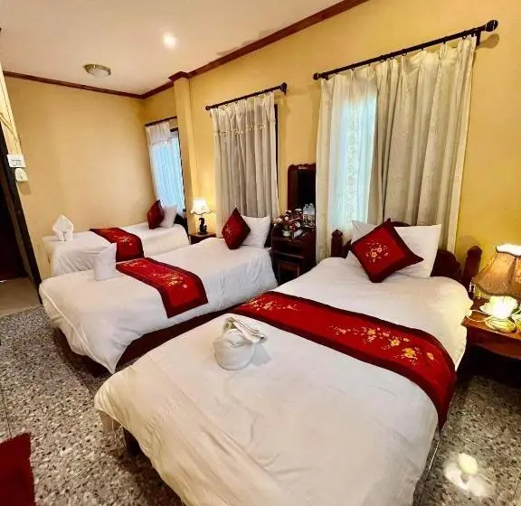 スーペリアトリプルルーム, Luang Prabang Rosie Place