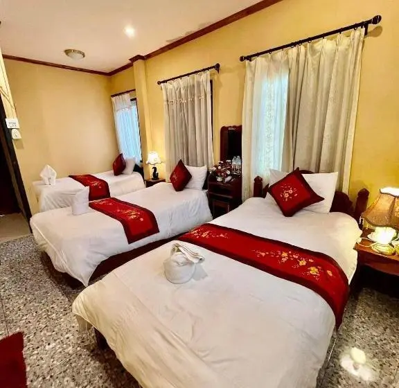 スーペリアトリプルルーム, Luang Prabang Rosie Place