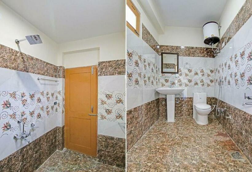 اتاق کلاسیک سه تخته, Spot On  River View