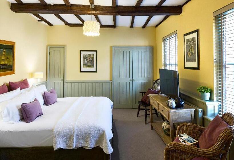 수피리어 룸, The Mistley Thorn