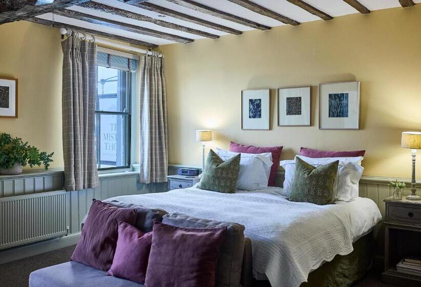 수피리어 룸, The Mistley Thorn