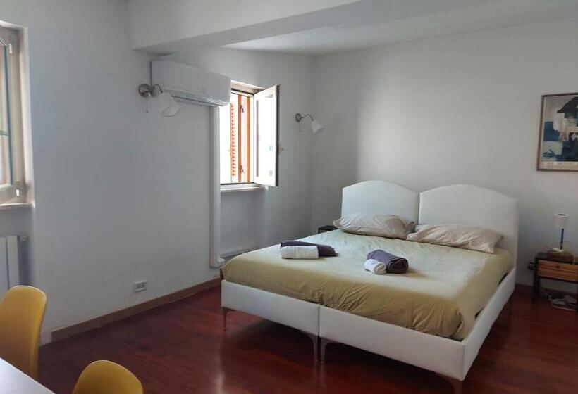 اتاق استاندارد, Benedetto Cairoli Guest House