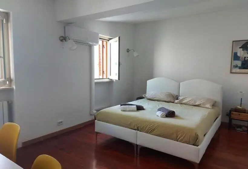 اتاق استاندارد, Benedetto Cairoli Guest House