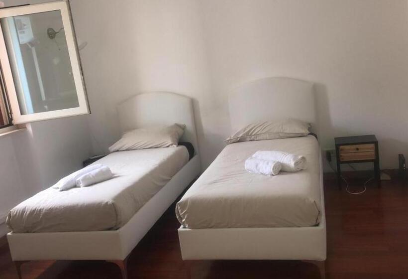 اتاق استاندارد, Benedetto Cairoli Guest House