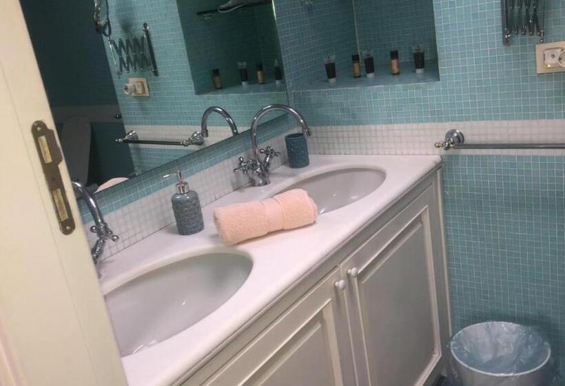 اتاق استاندارد, Benedetto Cairoli Guest House