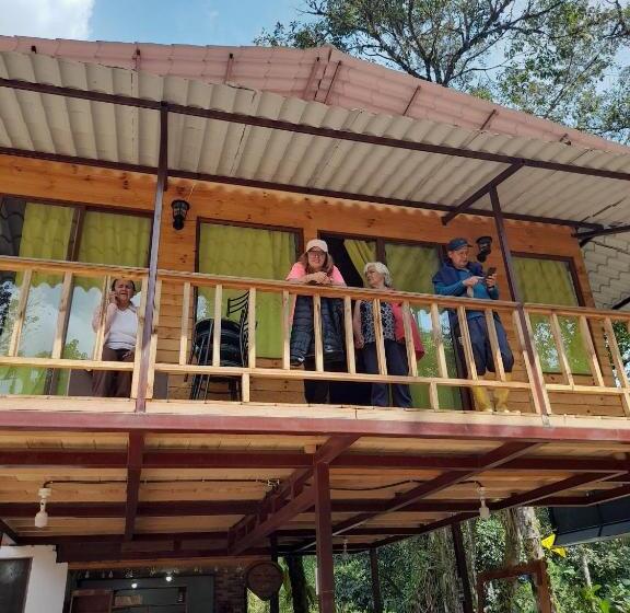 Standard Værelse, Sendero De Las Aves