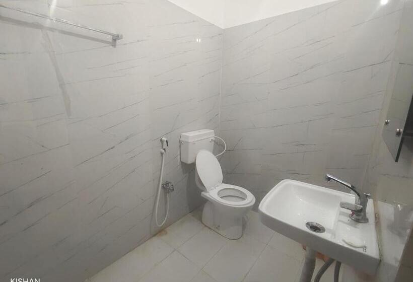 Трехместный Номер Deluxe, Gokul Dham