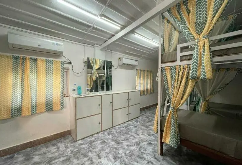 Seng i Delt Værelse, Kaabo Hostel