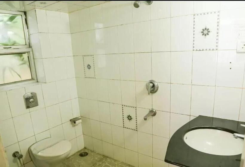 이그제큐티브 룸, The Signature Crest